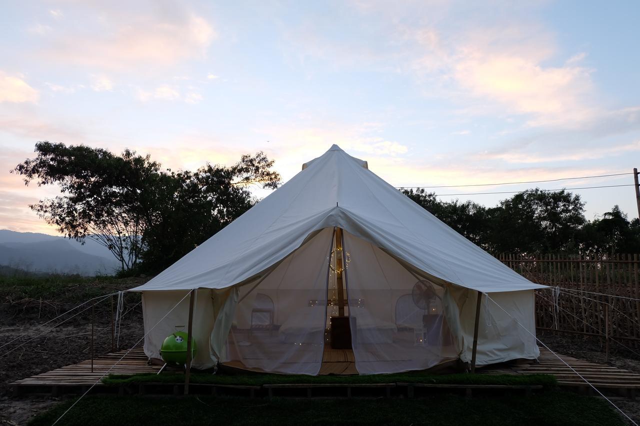 Отель Camp Story Chiangmai Чиангмай Экстерьер фото