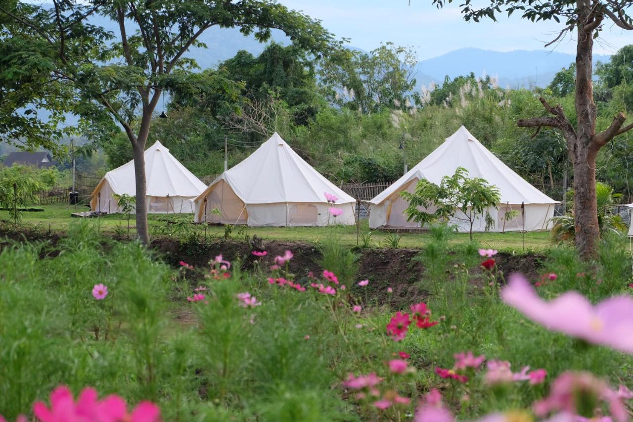 Отель Camp Story Chiangmai Чиангмай Экстерьер фото
