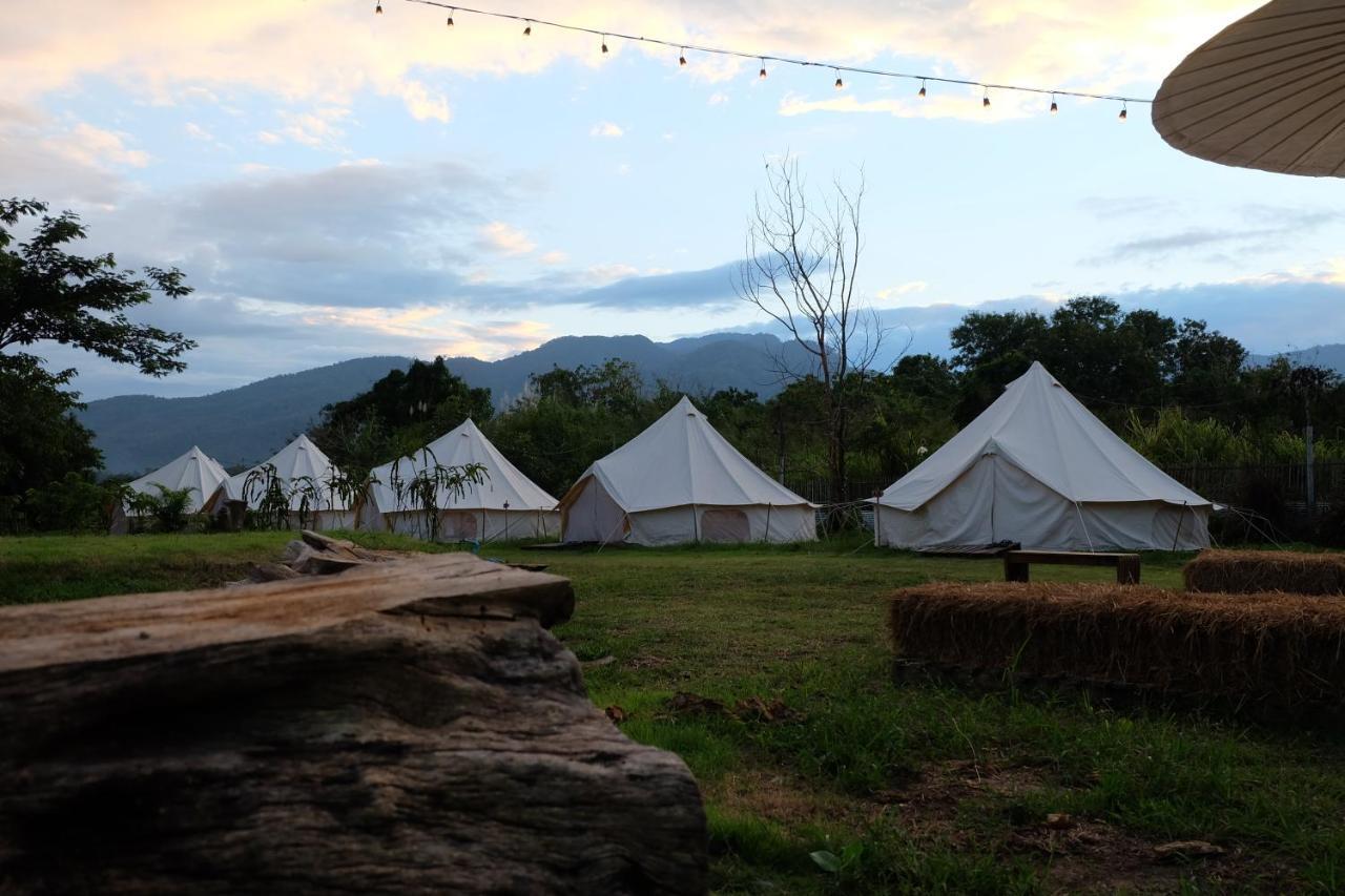 Отель Camp Story Chiangmai Чиангмай Экстерьер фото
