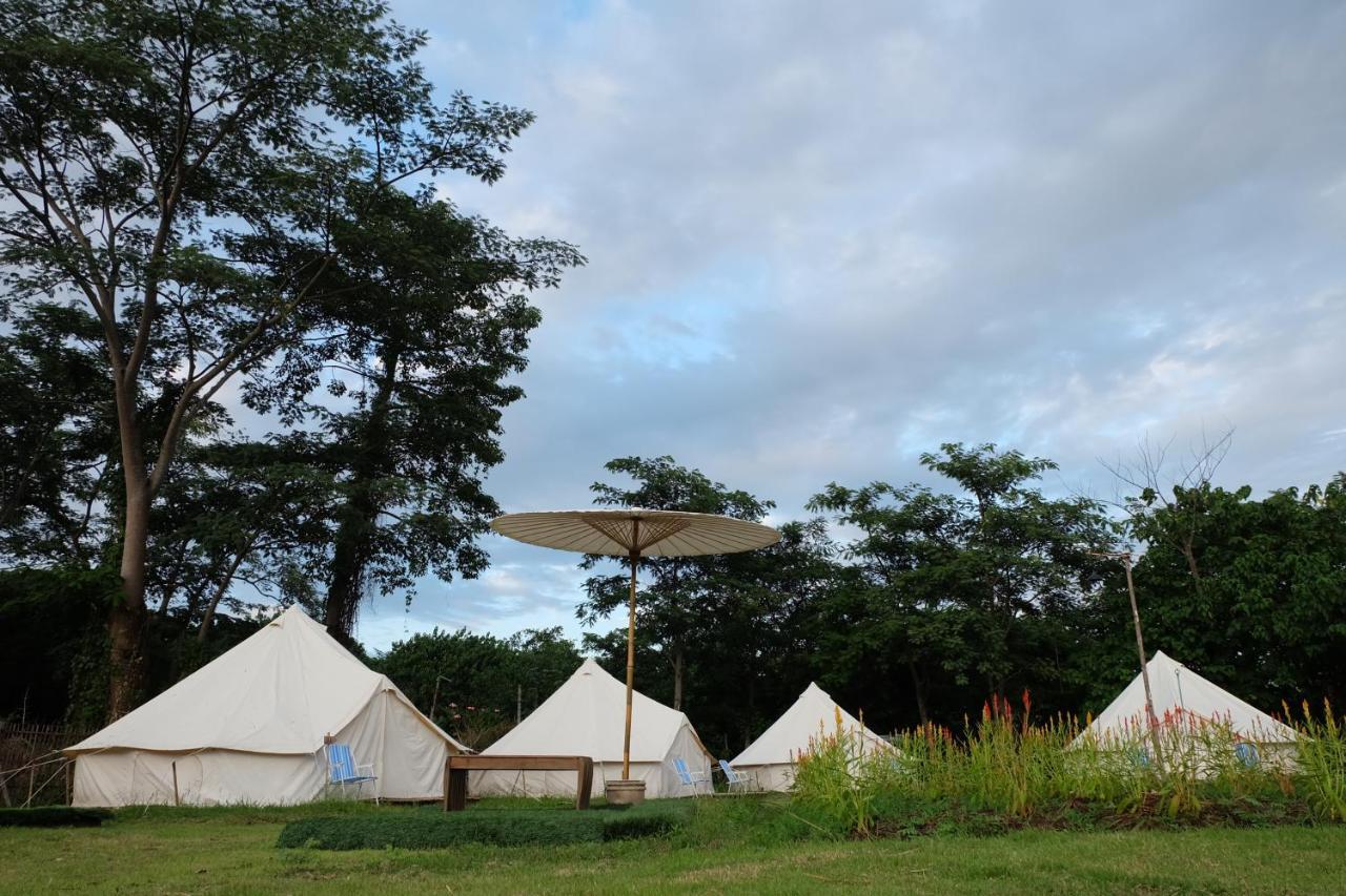Отель Camp Story Chiangmai Чиангмай Экстерьер фото